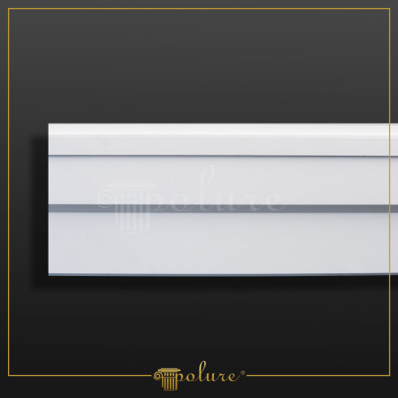 Hol modern finisat cu profile din poliuretan P85010, plintă P180140 și iluminat LED integrat în tavan și pardoseală.