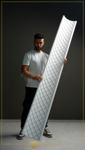 Amenajare interioară de sală de nunți cu coloane, arcuri curbate și profile decorative din poliuretan