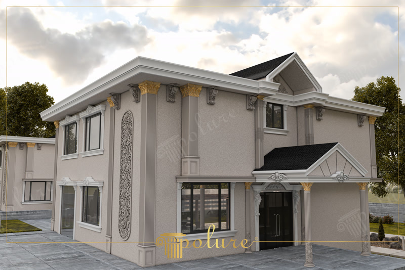 Poliuretan Profile Fațadă și Stâlpi Modulari Exterior Aplicarea profilelor din poliuretan de înaltă densitate (150-220 kg/m³ (țintă ~160 kg/m³)) pe fațadele clădirilor rezidențiale reprezintă o metodă avansată de finisare decorativă, eliminând punțile termice și încărcarea structurală. Spre deosebire de piatra naturală sau cimentul tradițional, elementele din poliuretan furnizate pentru fațade exterioare oferă o rezistență totală la absorbția apei (sub 0,1%) și își mențin stabilitatea dimensională pe un interval termic extrem cuprins între -100 °C / +80 °C. Această proprietate tehnică împiedică apariția fisurilor în îmbinări pe parcursul ciclurilor de îngheț-dezgheț specifice climatului.

În proiectul prezentat, conturarea golurilor de geam s-a realizat prin montajul sistematic al profilelor de ancadrament P1456, P1458 și P1462, fixate direct pe stratul de izolație termică existent. Lipirea mecanică și chimică se efectuează prin utilizarea unui adeziv poliuretanic monocomponent de înaltă aderență, completat cu dibluri de fixare mecanică îngropate la o adâncime minimă de 50 mm în suportul zidăriei. Pilastri verticali P5040 și P5040B au fost poziționați pe colțuri și pe axele principale ale fațadei, creând o structură vizuală solidă și protejând colțurile clădirii împotriva impactului mecanic.

Zona de acces și pridvorul sunt susținute vizual de stâlpi rotunzi P5520, P5820 și P5920B, sprijiniți pe miezuri metalice sau din beton armat. Componentele din poliuretan funcționează ca o teacă decorativă rezistentă la razele UV și intemperii, izolând structura portantă interioară. Sub streașină și în zona consolelor de acoperiș, s-au instalat corbiile și modilioanele din seria P6009, P6034 și P6066, la interspații egale de 40-50 cm. Aceste console din poliuretan distribuie vizual greutatea streașinii și oferă o tranziție lină între peretele vertical și acoperișul din șindrilă sau țiglă.

Etanșarea îmbinărilor dintre profile se realizează cu adeziv special de îmbinare pe bază de poliuretan, urmată de șlefuirea fină cu hârtie abrazivă de granulație 150-180. Pentru protecția finală și aderența vopselei de exterior, întreaga suprafață decorativă se acoperă cu o vopsea lavabilă acrilică sau siliconică în două straturi. Accentul arhitectural al capitelurilor corintice și al frontoanelor decorative P2839 și P8051 a fost evidențiat prin aplicarea selectivă a unei patine aurii rezistente la exterior, oferind un contrast elegant cu tonurile neutre ale tencuielii decorative pastelate.