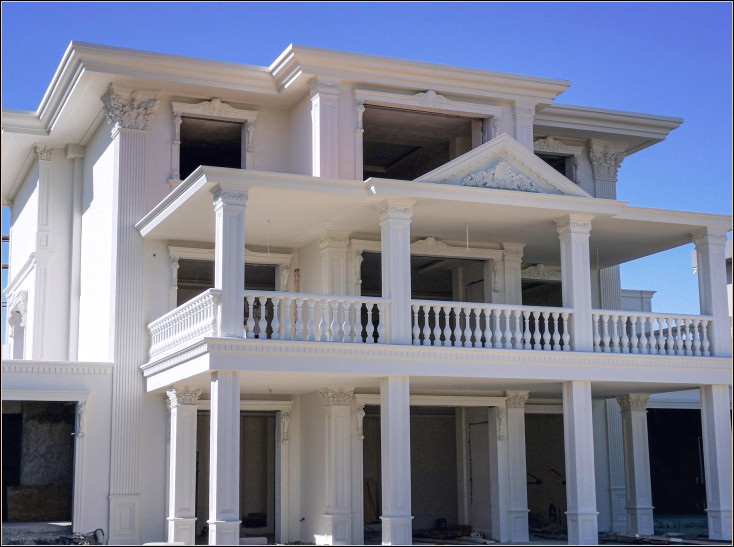 Poliüretan Villa Dış Cephe Dekorasyonu: Klasik ve Modern Tasarım Fikirleri ve Modelleri

Romanian: Decorațiunea Exteriorului Vilă din Poliuretan: Idei și Modele de Design Clasic și Modern <p>

    <h1>Decorațiunea Exteriorului Vilă din Poliuretan: Idei și Modele de Design Clasic și Modern</h1>
    <p>Decorarea exteriorului unei vile cu poliuretan reprezintă o soluție modernă și eficientă pentru a adăuga un stil distinct și o valoare estetică semnificativă oricărei proprietăți. Materialele din poliuretan oferă flexibilitate în design și durabilitate, fiind ideale pentru crearea unui aspect exterior atât clasic, cât și modern.</p>
    
    <h2>Idei de Design Clasic</h2>
    <p>Pentru un design clasic, elementele decorative din poliuretan pot include coloane elegante, cornișe detaliate și rozete. Aceste detalii arhitecturale adaugă o notă de rafinament și tradiție, evocând eleganța și grandiozitatea arhitecturii clasice.</p>
    <ul>
        <li><strong>Coloane:</strong> Adăugarea de coloane din poliuretan poate îmbogăți fațada, creând un punct focal impresionant.</li>
        <li><strong>Cornișe:</strong> Cornișele detaliate adaugă profunzime și complexitate designului exterior, oferind o finisare sofisticată.</li>
        <li><strong>Rozete:</strong> Rozetele pot fi folosite pentru a decora exteriorul, adăugând un element decorativ clasic.</li>
    </ul>

    <h2>Idei de Design Modern</h2>
    <p>Pentru un aspect mai modern, poliuretanul permite experimentarea cu forme geometrice simple, linii curate și suprafețe netede. Aceste caracteristici sunt ideale pentru crearea unui exterior contemporan, minimalist și elegant.</p>
    <ul>
        <li><strong>Forme Geometrice:</strong> Utilizarea formelor geometrice simple poate oferi un aspect modern și aerisit.</li>
        <li><strong>Linii Curate:</strong> Linii curate și netede contribuie la o viziune minimalistă, subliniind simplitatea și eleganța.</li>
        <li><strong>Suprafețe Nete:</strong> Suprafețele netede și uniforme accentuează modernitatea și rafinamentul designului exterior.</li>
    </ul>

    <p>Indiferent de stilul ales, poliuretanul oferă o soluție versatilă pentru decorarea exteriorului vilei. Este rezistent la condiții meteorologice adverse, ușor de întreținut și poate imita diferite texturi și materiale, oferind astfel o gamă largă de opțiuni pentru personalizarea aspectului exterior al vilei.</p>
    
    <p>În concluzie, poliuretanul reprezintă o alegere excelentă pentru cei care doresc să combine estetica cu funcționalitatea, oferind posibilitatea de a explora o varietate de idei de design, fie că preferă un stil clasic sau unul modern.</p>

</p><br><hr></hr>