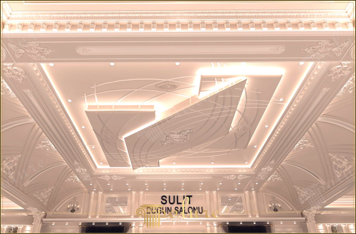 Un loc unic cu un interior clasic decorat cu detalii istorice în urmele timpului Acest proiect pășește în lumea fascinantă a designului interior clasic și oferă un spațiu unic care poartă urmele istoriei până în prezent, detaliile impecabile, sculptura și elementele atent selectate adaugă o notă istorică și o estetică fascinantă. Coloanele elegante și decorațiunile impresionante de tavan fac din fiecare spațiu o operă de artă Paleta de culori oferă o atmosferă prietenoasă spațiilor interioare prin tonurile sale calde și bogate. Acest proiect își propune să ofere o experiență estetică de neuitat, aducând farmecul nostalgic și atemporal al interiorului clasic. design la spații de locuit moderne.