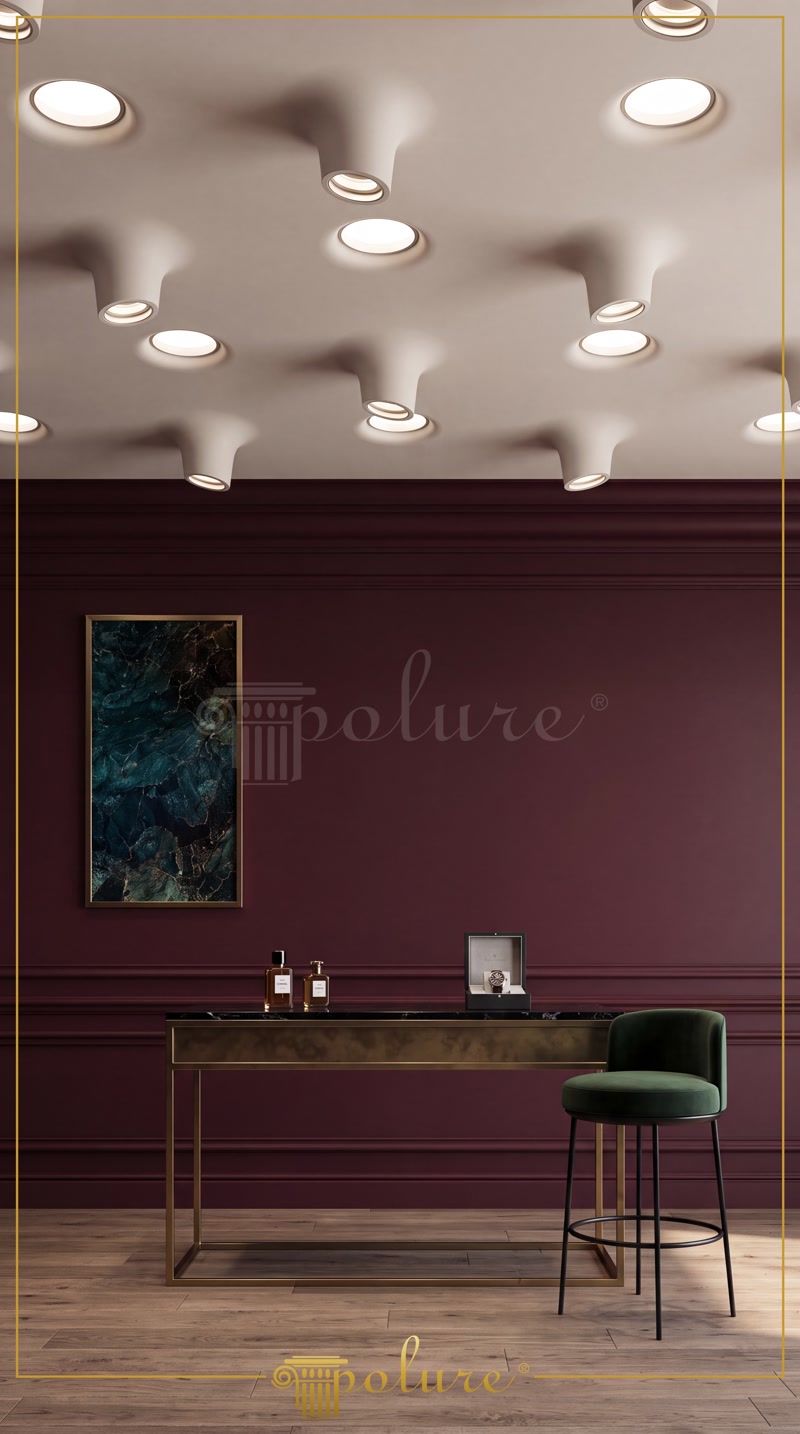 Poliuretan Profile Decorative și Pilastri DFX Săli Evenimente Decor interior clasic în sală de festivități cu pilatri din poliuretan P5020, arcadă P14D40 și coloane albe cu foiță aurie.