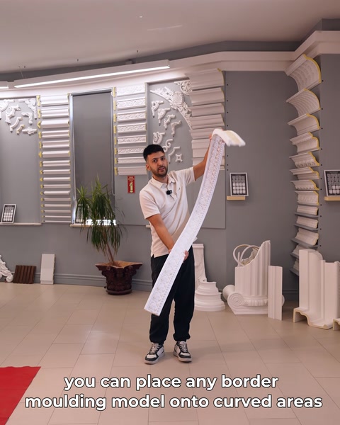 Profil flexibil curbat cu mâna pentru suprafețe curbate și arcade