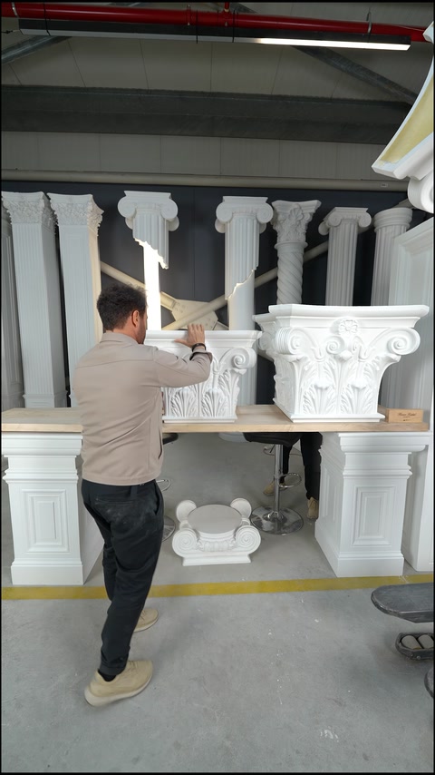 Capiteluri din poliuretan: eleganță și rezistență direct de la producător
