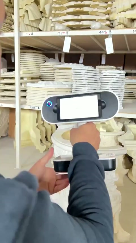 Scanarea tridimensională a unui capitel decorativ pentru reproducerea formei